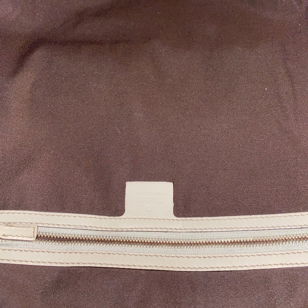 Gucci Bag - Picture 5 of 5